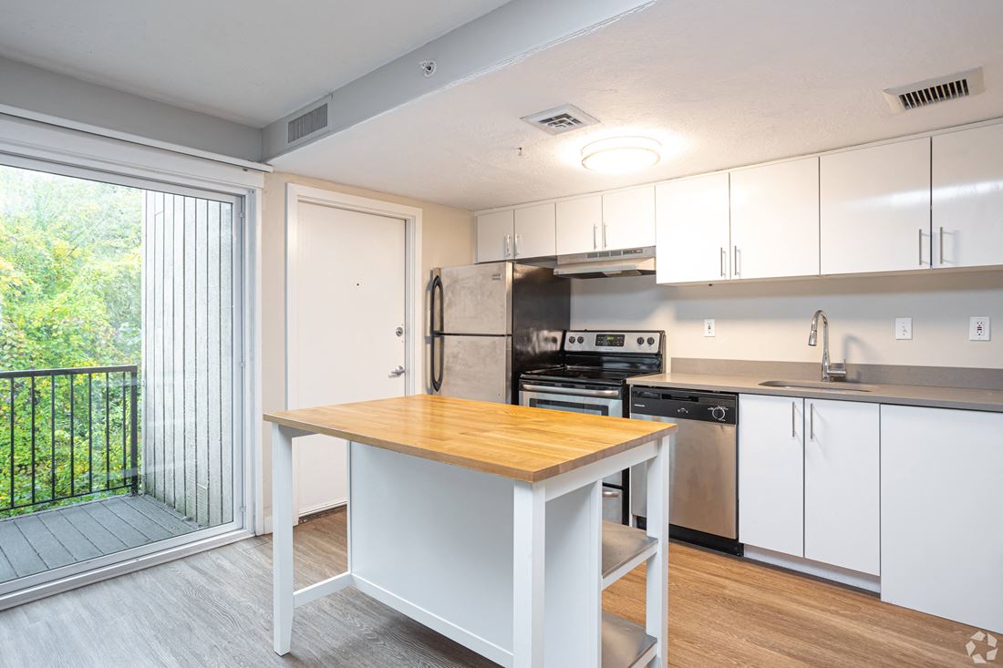 Charles Landing Apartments photo